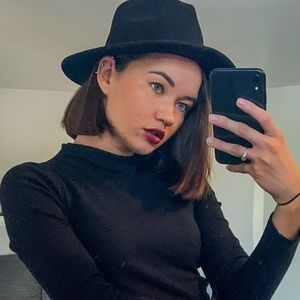 Meet your Posher, Polina